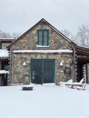 Exterior, Facade, Log Home