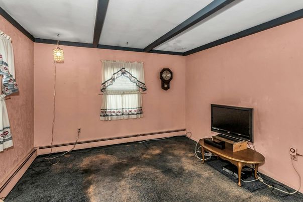 Chandelier, Empty room, Interior