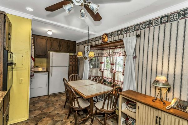 Dining room, Interior, Kitchen, Recessed Lighting