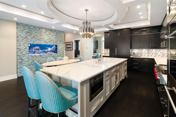 Chandelier, Dining room, Interior, Kitchen, Pendant Lights, Recessed Lighting, Wood Texture Flooring