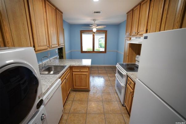 Interior, Kitchen, Washer