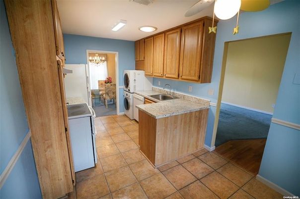 Interior, Kitchen, Recessed Lighting, Washer