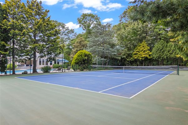 Exterior, Tennis Courts
