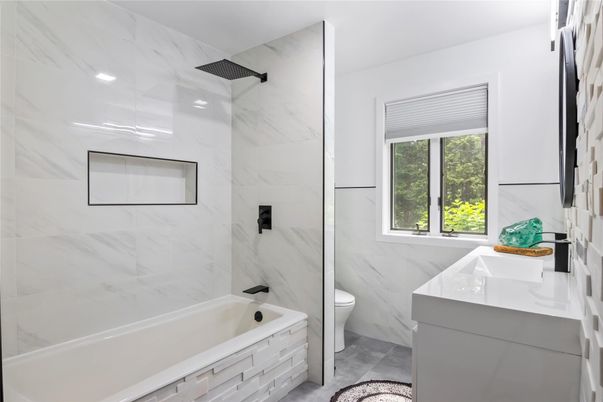 Bathroom, Interior, Marble Walls, Recessed Lighting