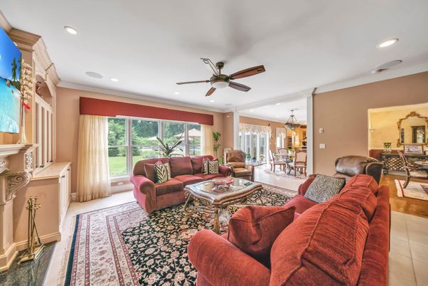 Chandelier, Dining room, Interior, Living room, Recessed Lighting
