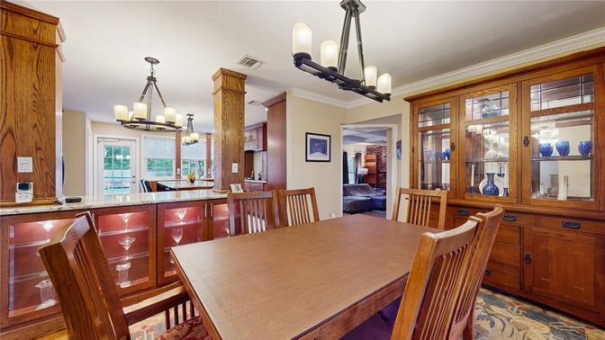 Chandelier, Dining room, Interior