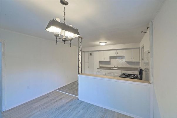 Chandelier, Interior, Kitchen, Pendant Lights, Wood Texture Flooring