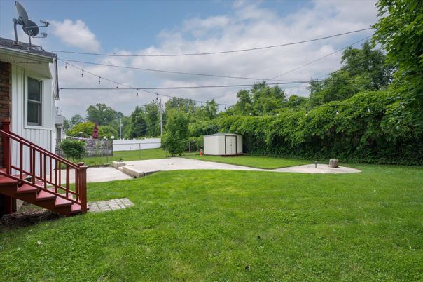 Backyard, Exterior