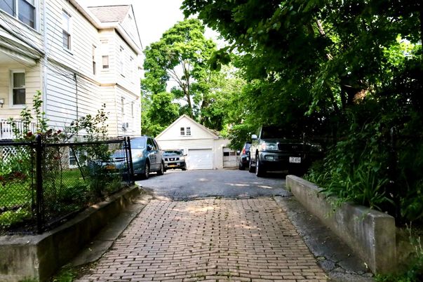 Detached Garage, Exterior