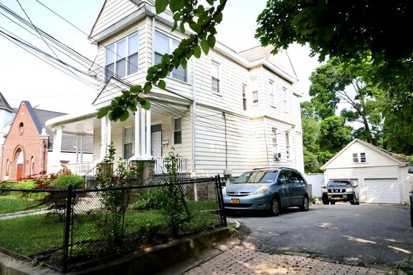 Detached Garage, Exterior, Facade, Queen Anne Victorian