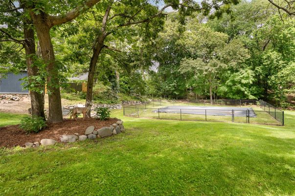 Exterior, Tennis Courts