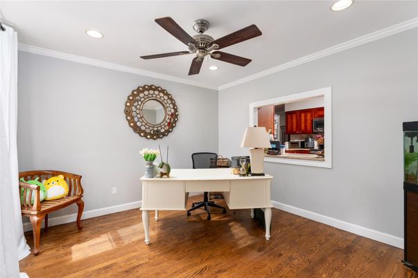 Home Office, Interior, Recessed Lighting, Wood Texture Flooring