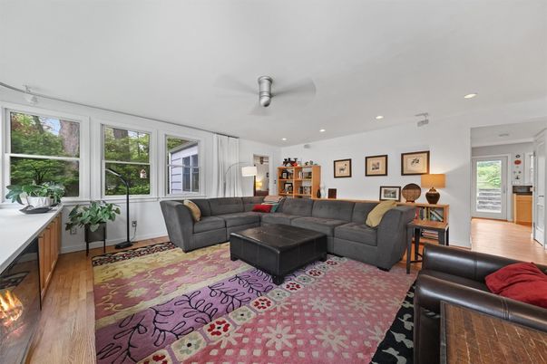 Interior, Living room, Recessed Lighting, Wood Texture Flooring