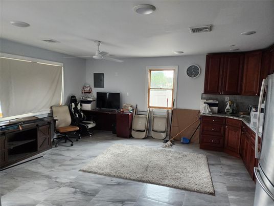 Home Office, Interior, Kitchen, Marble, Recessed Lighting