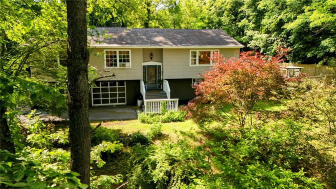 Attached, Exterior, Facade, Raised Ranch