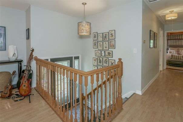 Interior, Pendant Lights, Wood Texture Flooring