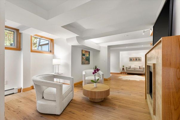 Interior, Recessed Lighting, Wood Texture Flooring