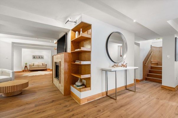 Interior, Recessed Lighting, Wood Texture Flooring