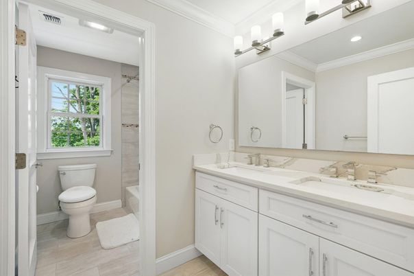 Bathroom, Dual Sink Vanities, Interior, Recessed Lighting
