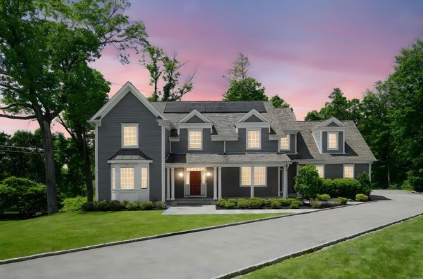 Exterior, Facade, Farmhouse