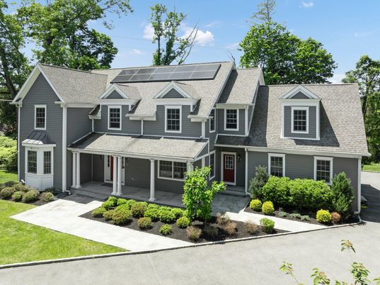 Exterior, Facade, Solar Panels, Farmhouse