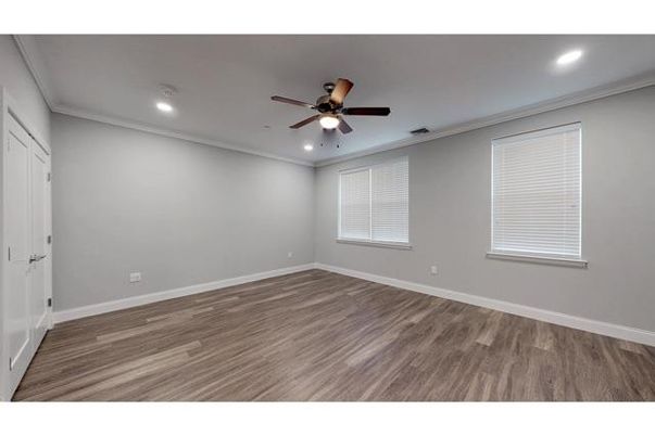 Empty room, Interior, Recessed Lighting, Wood Texture Flooring