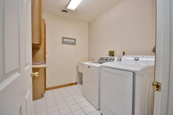 Interior, Washer
