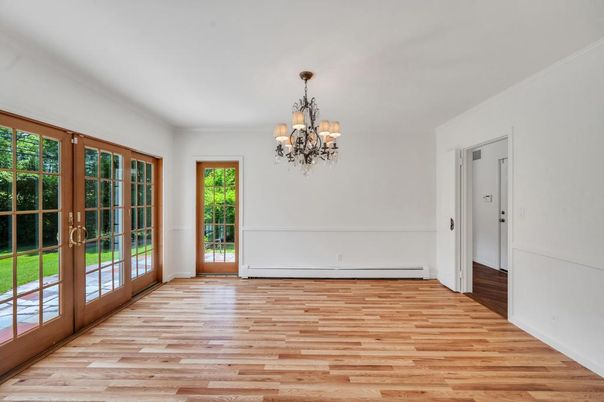 Chandelier, Empty room, Interior, Wood Texture Flooring