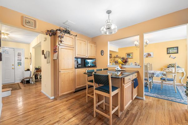 Chandelier, Dining room, Interior, Kitchen, Wood Texture Flooring