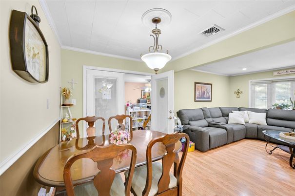 Dining room, Interior, Living room, Recessed Lighting, Wood Texture Flooring