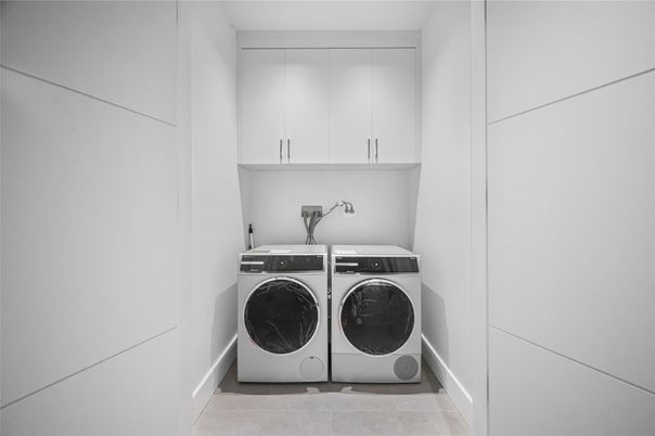 Interior, Washer