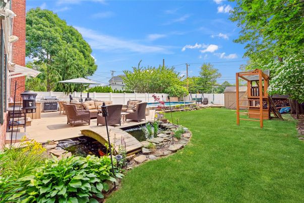 Backyard, Exterior, Playground