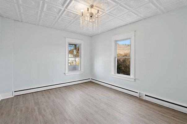 Chandelier, Empty room, Interior, Wood Texture Flooring