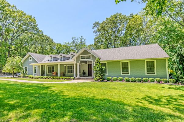 Backyard, Exterior, Facade, Cape Cod