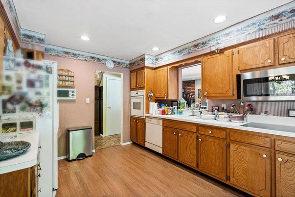 Interior, Kitchen, Recessed Lighting, Wood Texture Flooring