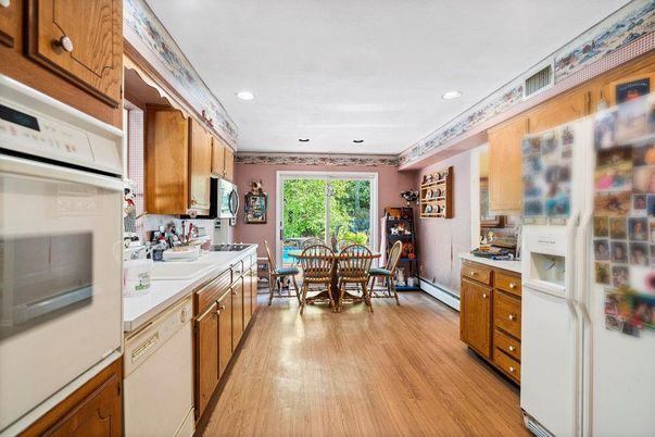 Dining room, Interior, Kitchen, Recessed Lighting, Wood Texture Flooring