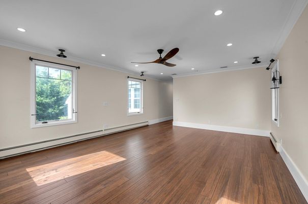 Empty room, Interior, Recessed Lighting, Wood Texture Flooring