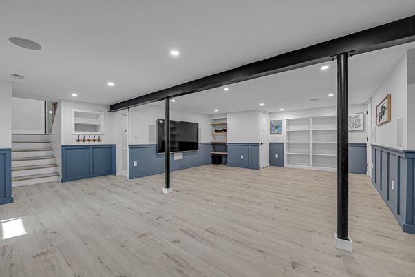 Interior, Recessed Lighting, Wood Texture Flooring