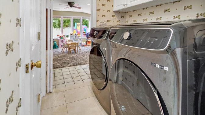Dining room, Interior, Washer