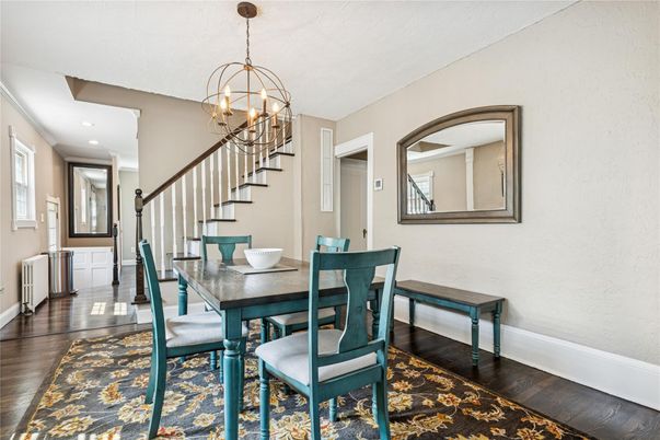 Chandelier, Dining room, Interior, Recessed Lighting, Wood Texture Flooring