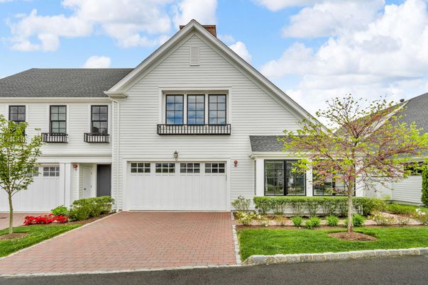 Attached, Exterior, Facade, Farmhouse