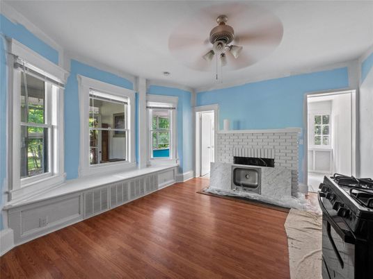Fireplace, Interior, Kitchen, Wood Texture Flooring