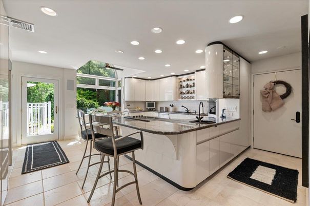 Dining room, Interior, Kitchen, Recessed Lighting