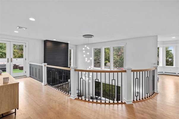 Interior, Pendant Lights, Recessed Lighting, Wood Texture Flooring