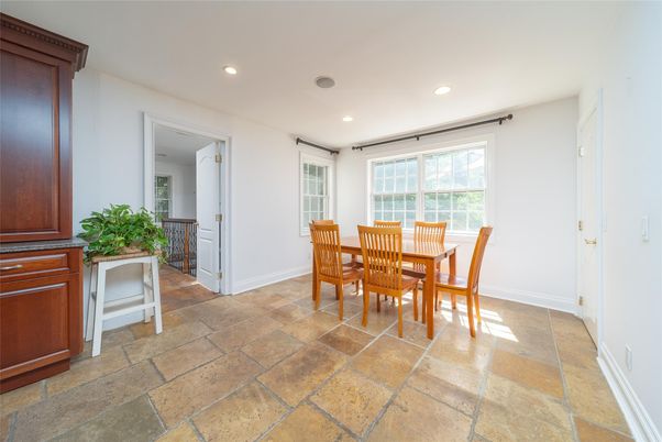Dining room, Interior, Recessed Lighting