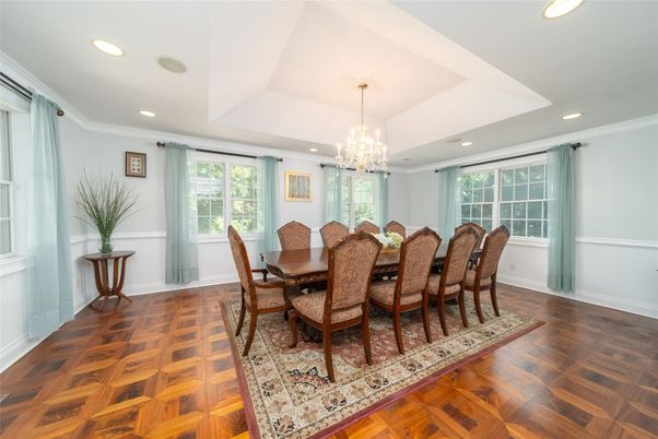 Chandelier, Dining room, Interior, Recessed Lighting, Wood Texture Flooring