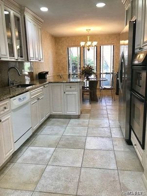 Chandelier, Dining room, Interior, Kitchen, Recessed Lighting