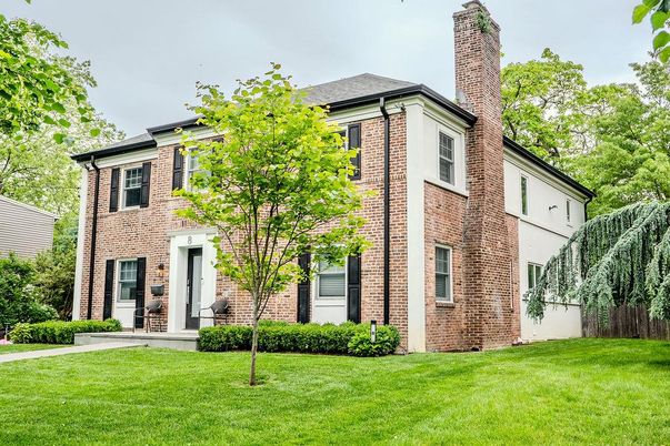 Exterior, Facade, Brick Facade, Georgian