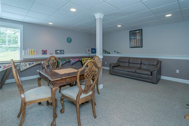 Dining room, Interior, Recessed Lighting