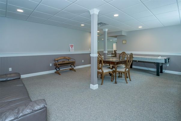 Dining room, Interior, Recessed Lighting